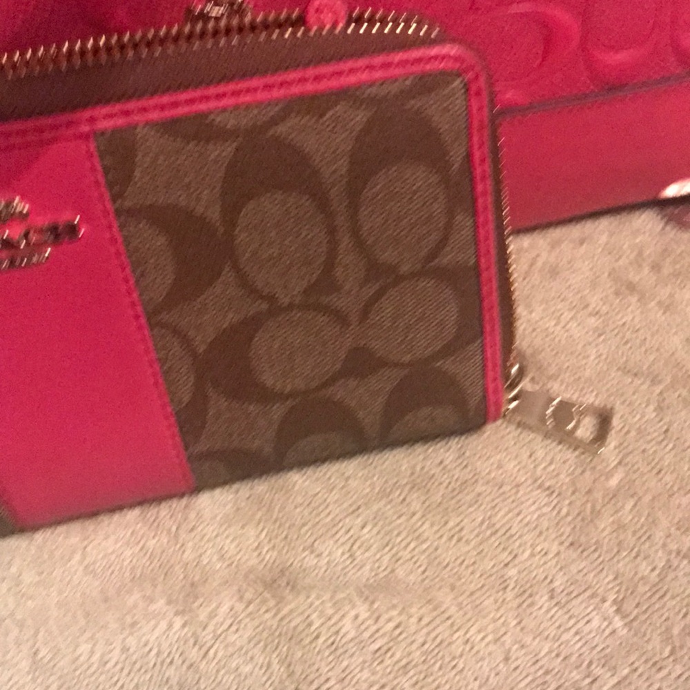Wallet - Picture 3 of 4